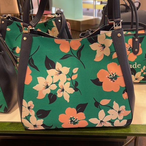 kate spade Bags Kate Spade Leila Medium Triple Compartment Shoulder